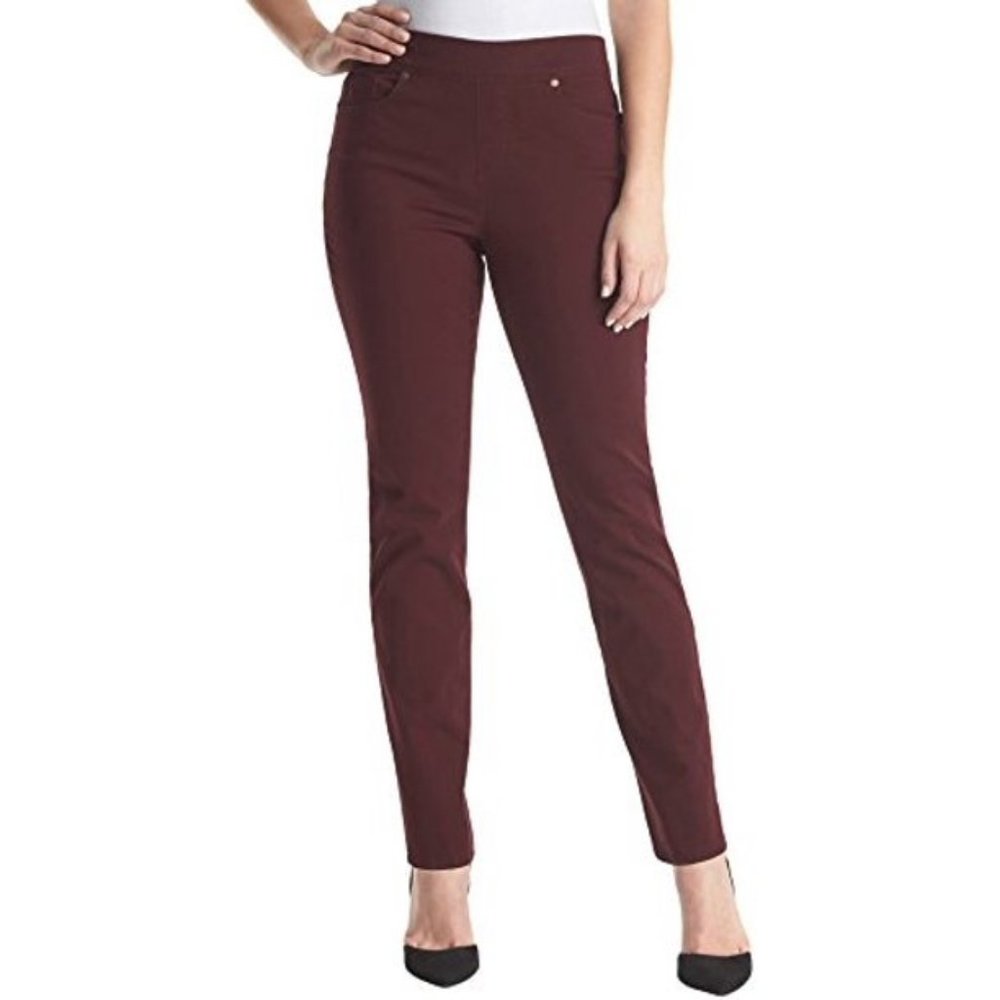 Women’s Gloria Vanderbilt Avery Pull-on Straight Leg Jeans – Size 12